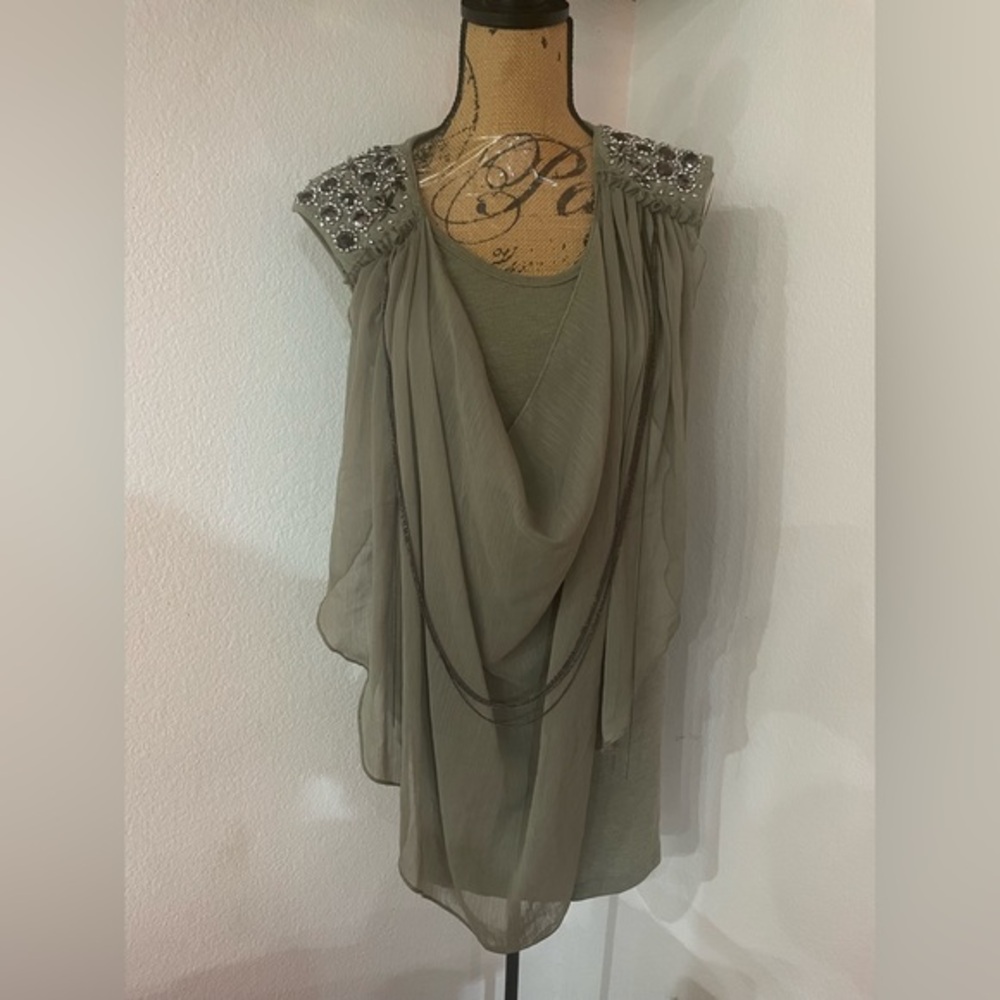 Be Present shirt/dress in green